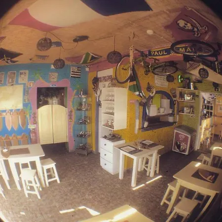 One Maktub 아파트