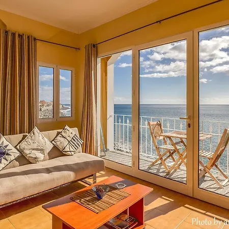 One Maktub Apartmán